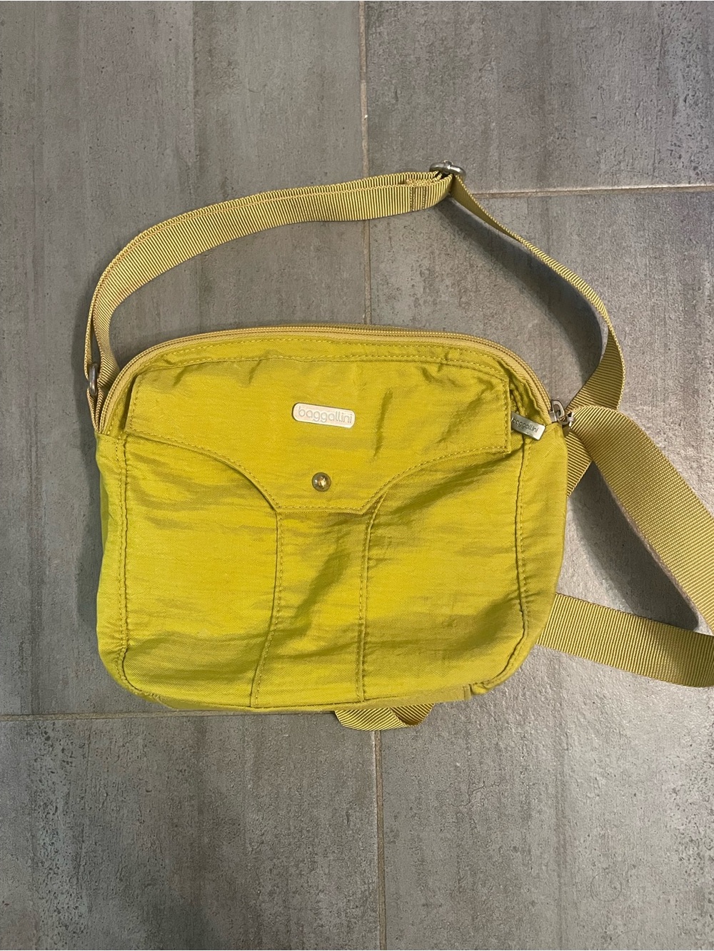 Baggallini Chartreuse Yellow Crossbody Belt Bag